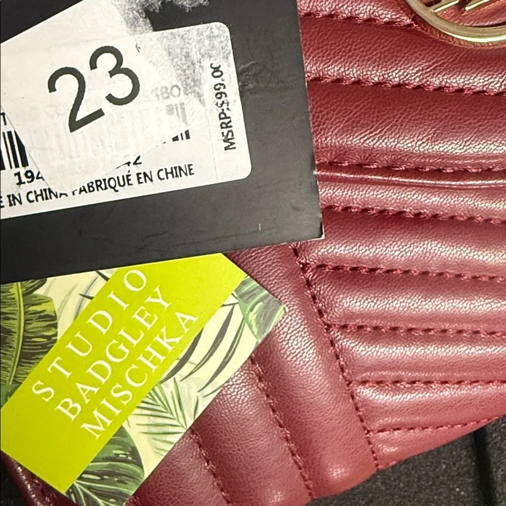 NWT Badgley Mischka Vegan Burgundy Quilted Crossbody Bag with Gold Chain - Picture 5 of 9